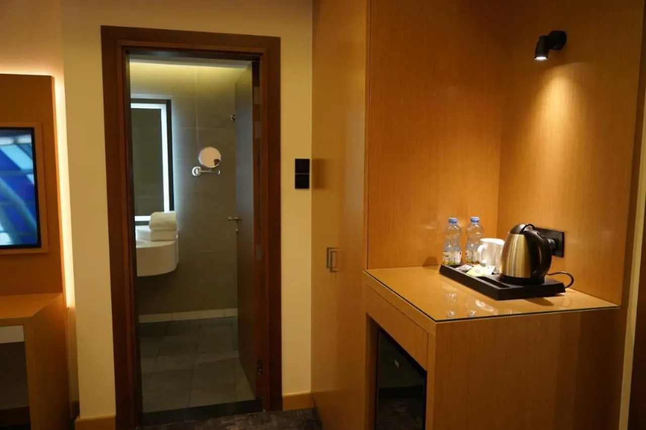Al Hayat Hotel Charjah 4*,